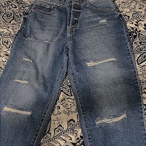 Classic ripped mom jean